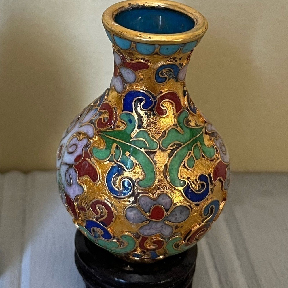 Vintage Miniature Cloisonne Style Gold Tone Background Floral Vases With Bases - Picture 9 of 9